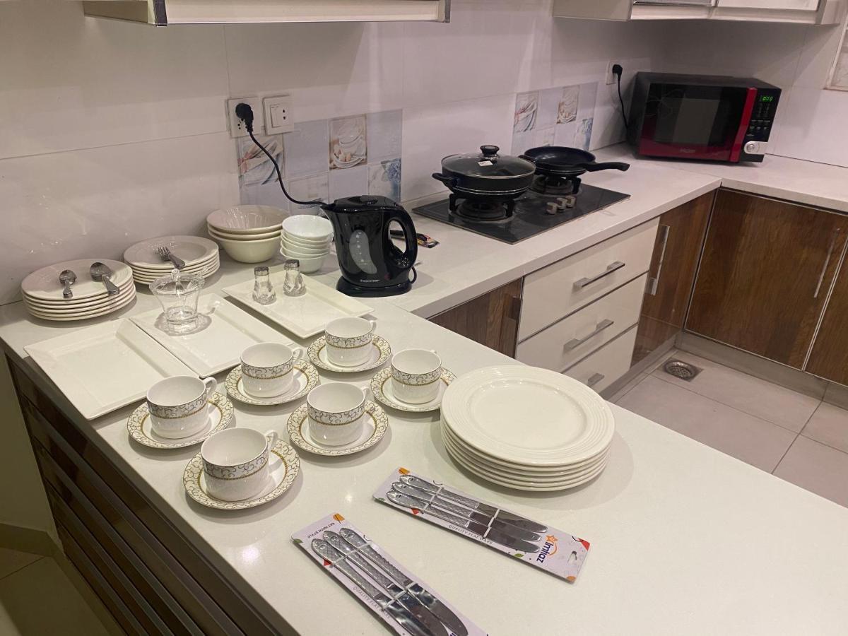 Luxury Guest House In Bahria Town راوالبيندي المظهر الخارجي الصورة