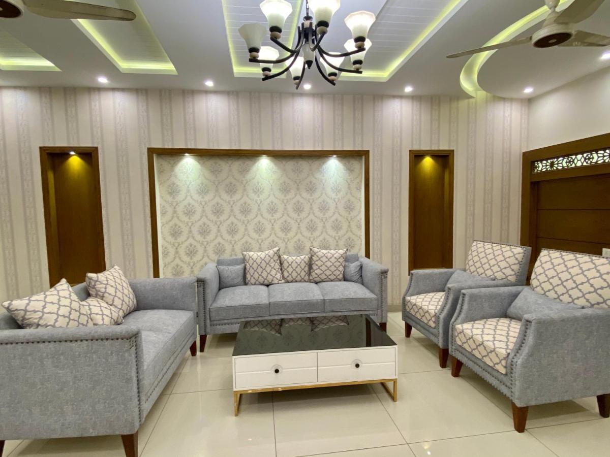 Luxury Guest House In Bahria Town راوالبيندي المظهر الخارجي الصورة