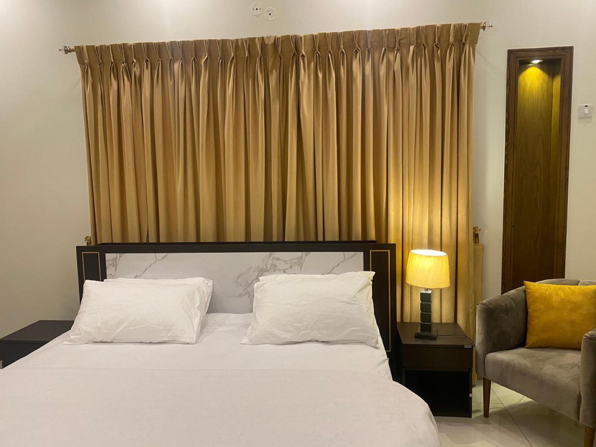 Luxury Guest House In Bahria Town راوالبيندي المظهر الخارجي الصورة