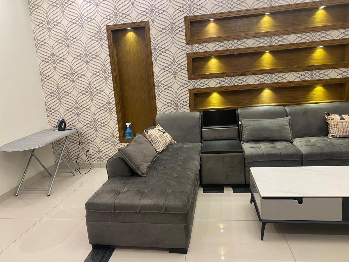 Luxury Guest House In Bahria Town راوالبيندي المظهر الخارجي الصورة